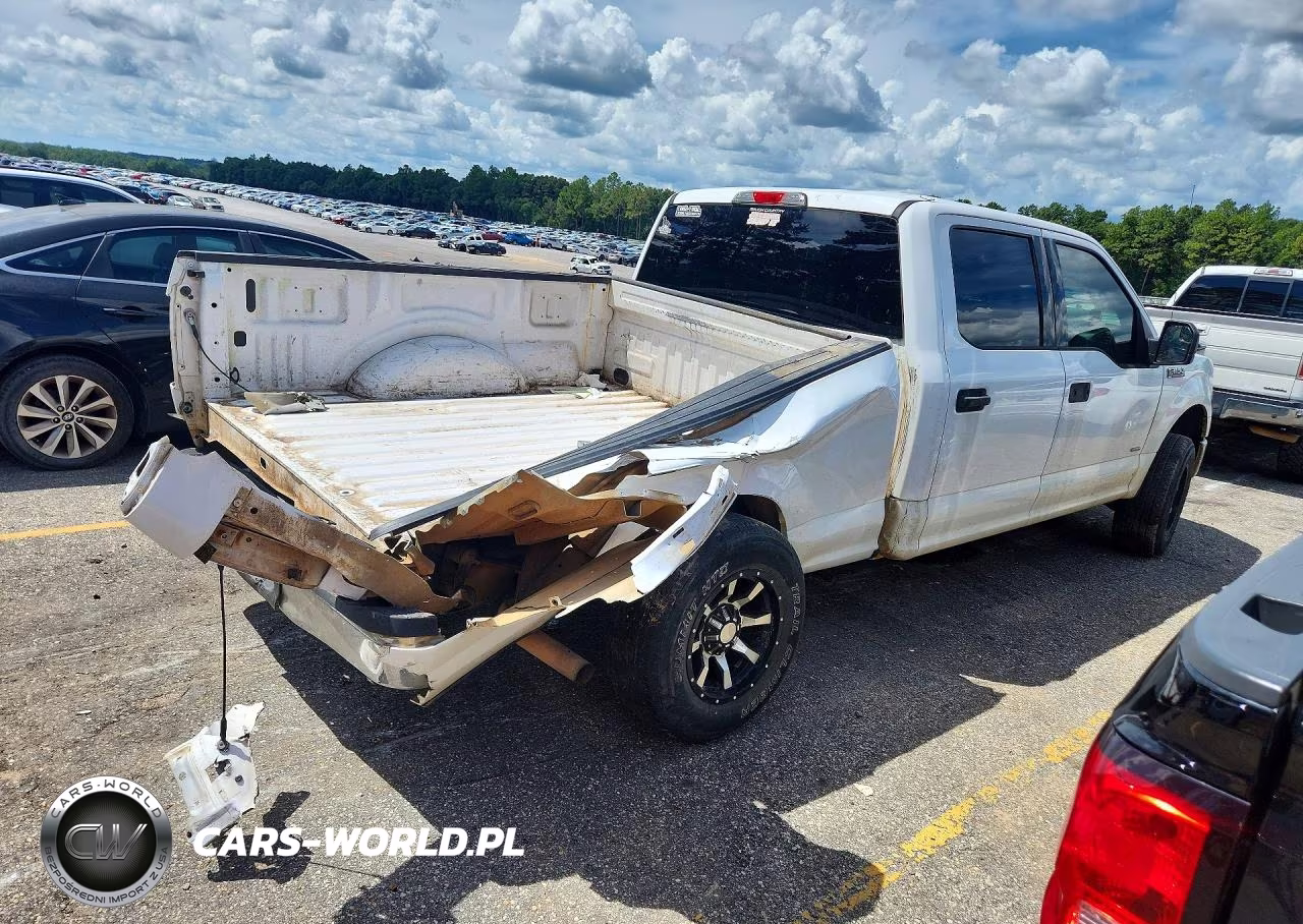 2017 Ford F150 Supercrew VIN:1FTEW1CPXHKD60637 - 3