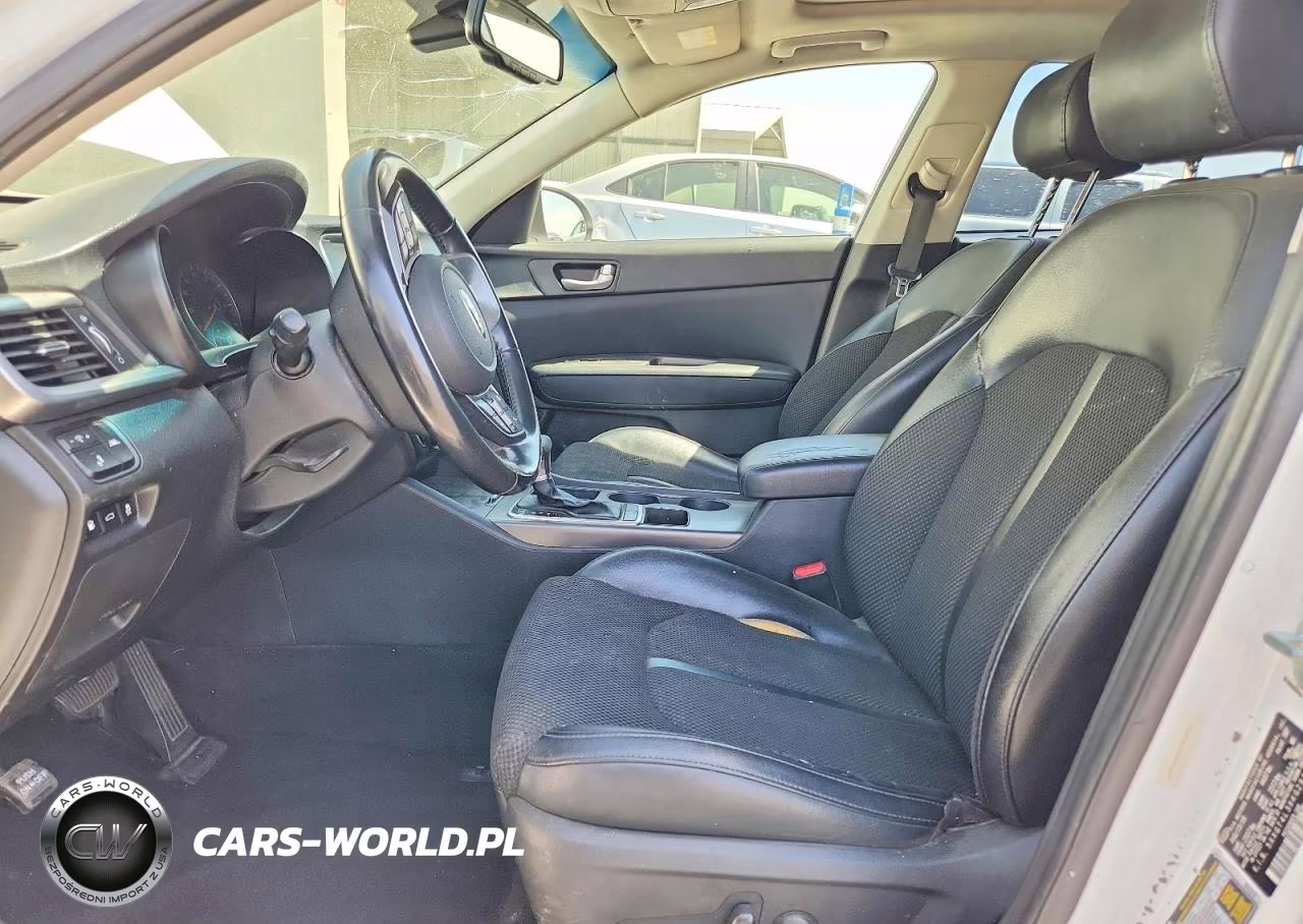 2019 Kia Optima S VIN:5XXGT4L3XKG291630 - 7