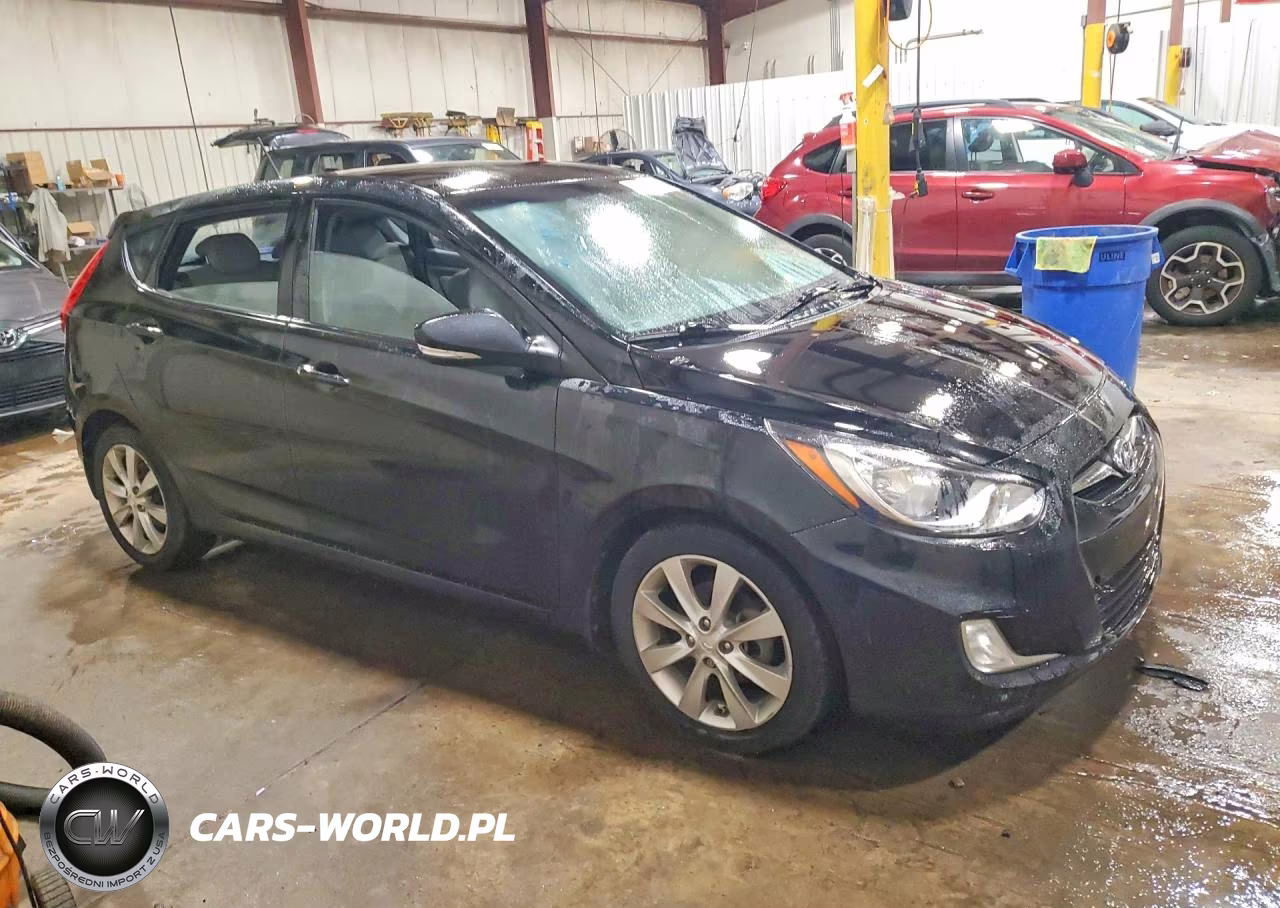 2013 Hyundai Accent Se VIN:KMHCU5AE1DU076376 - 4