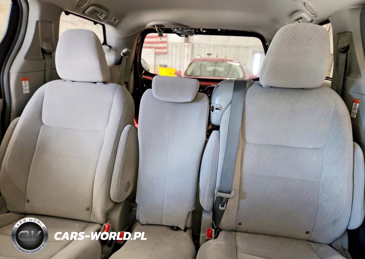 2016 Toyota Sienna Le VIN:5TDKK3DCXGS703296 - 10