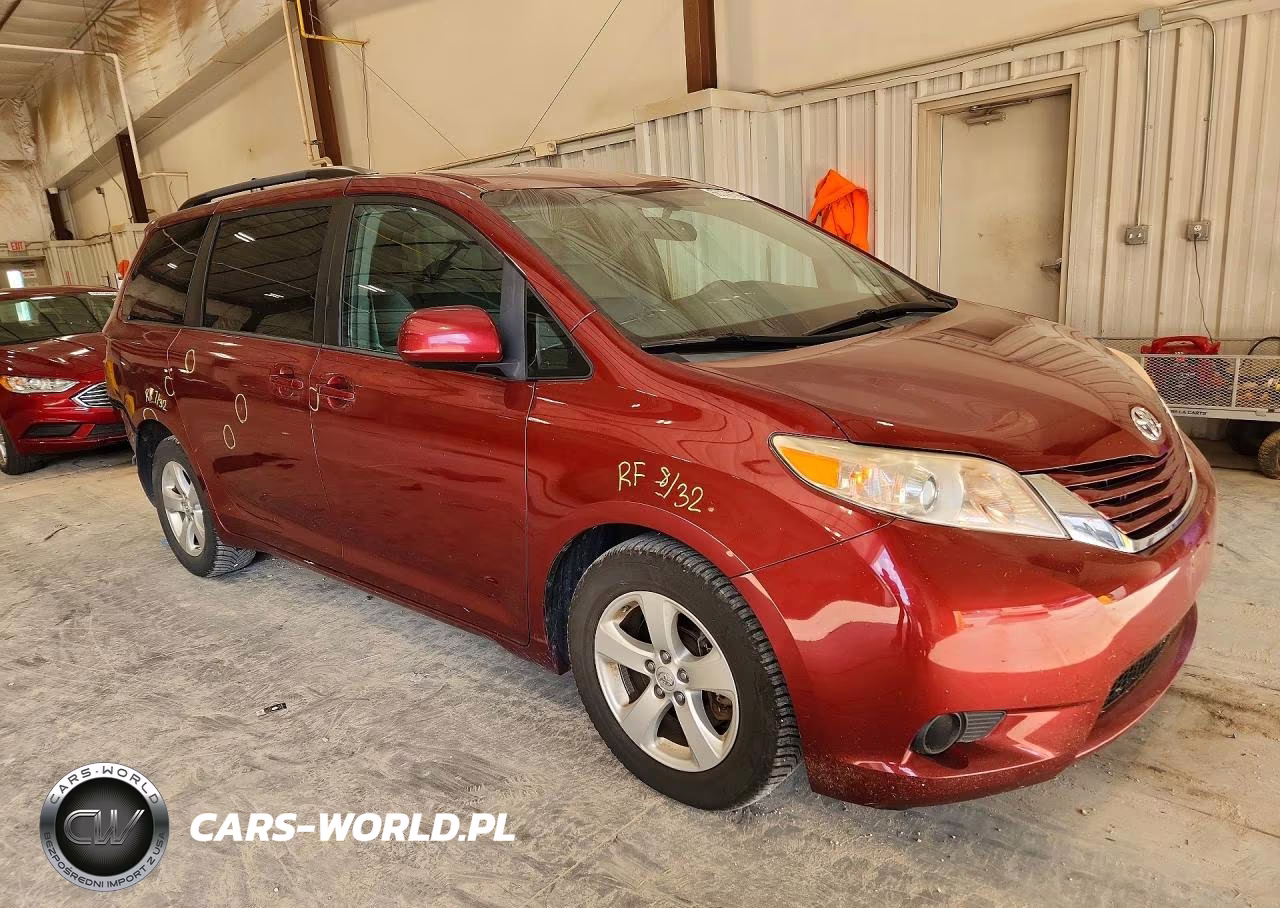 2016 Toyota Sienna Le VIN:5TDKK3DCXGS703296 - 4