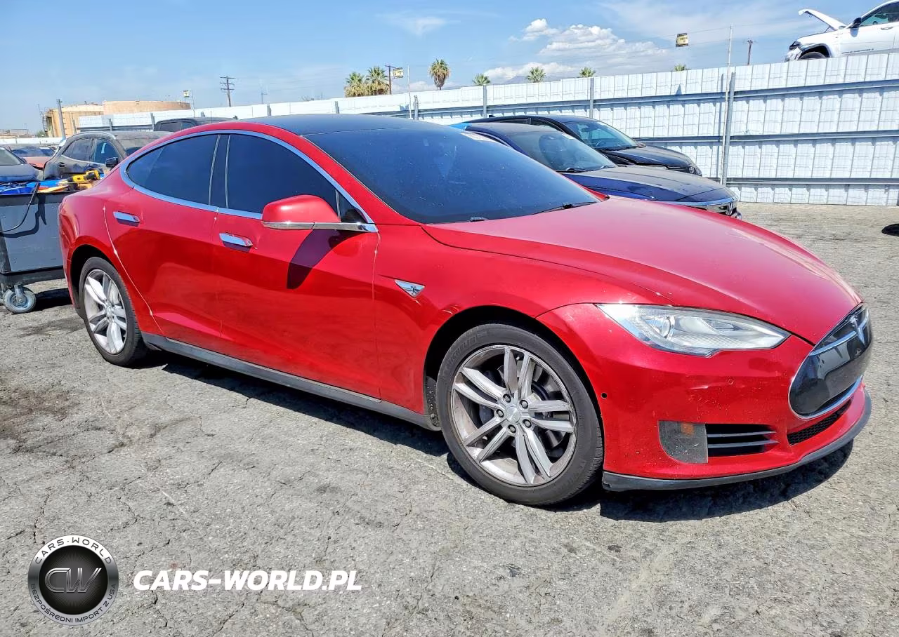 2014 Tesla Model S VIN:5YJSA1S14EFP29449 - 4