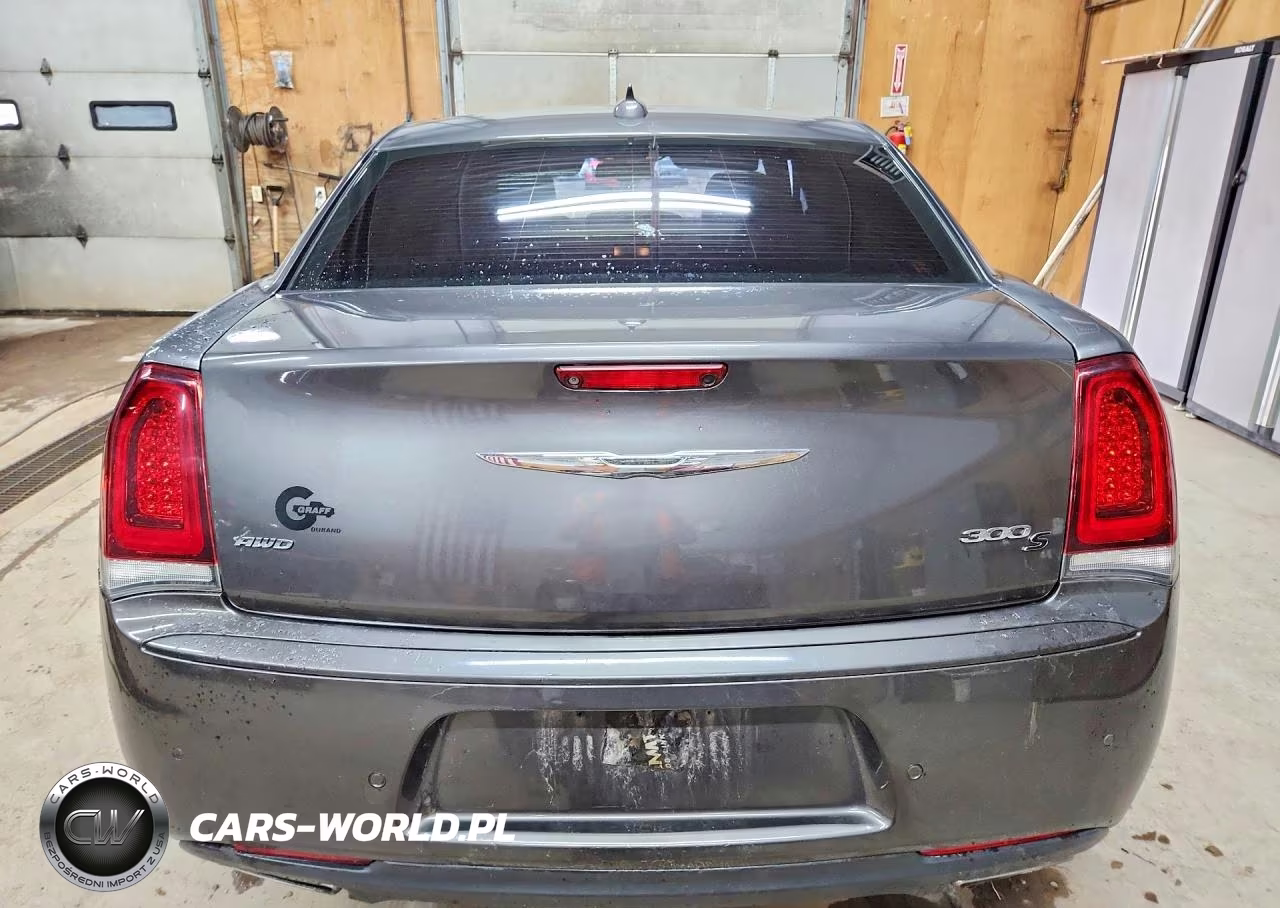 2018 Chrysler 300 S VIN:2C3CCAGGXJH296501 - 6