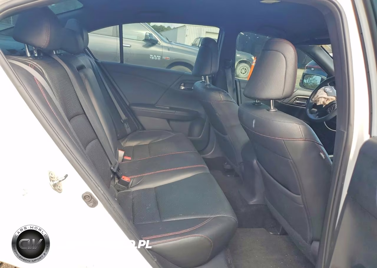 2017 Honda Accord Sport Special Edition VIN:1HGCR2F1XHA113945 - 10