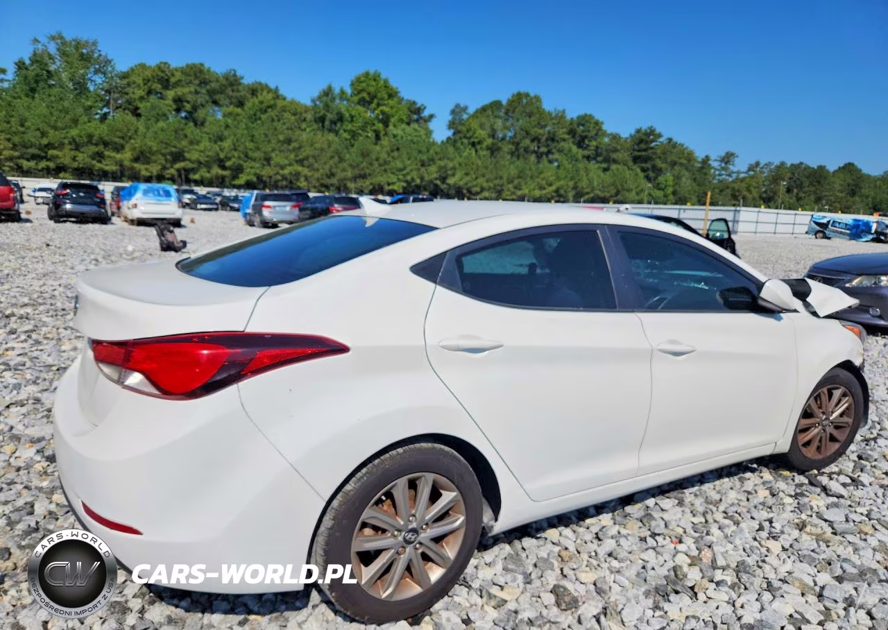 2014 Hyundai Elantra Se VIN:5NPDH4AE4EH488147 - 3
