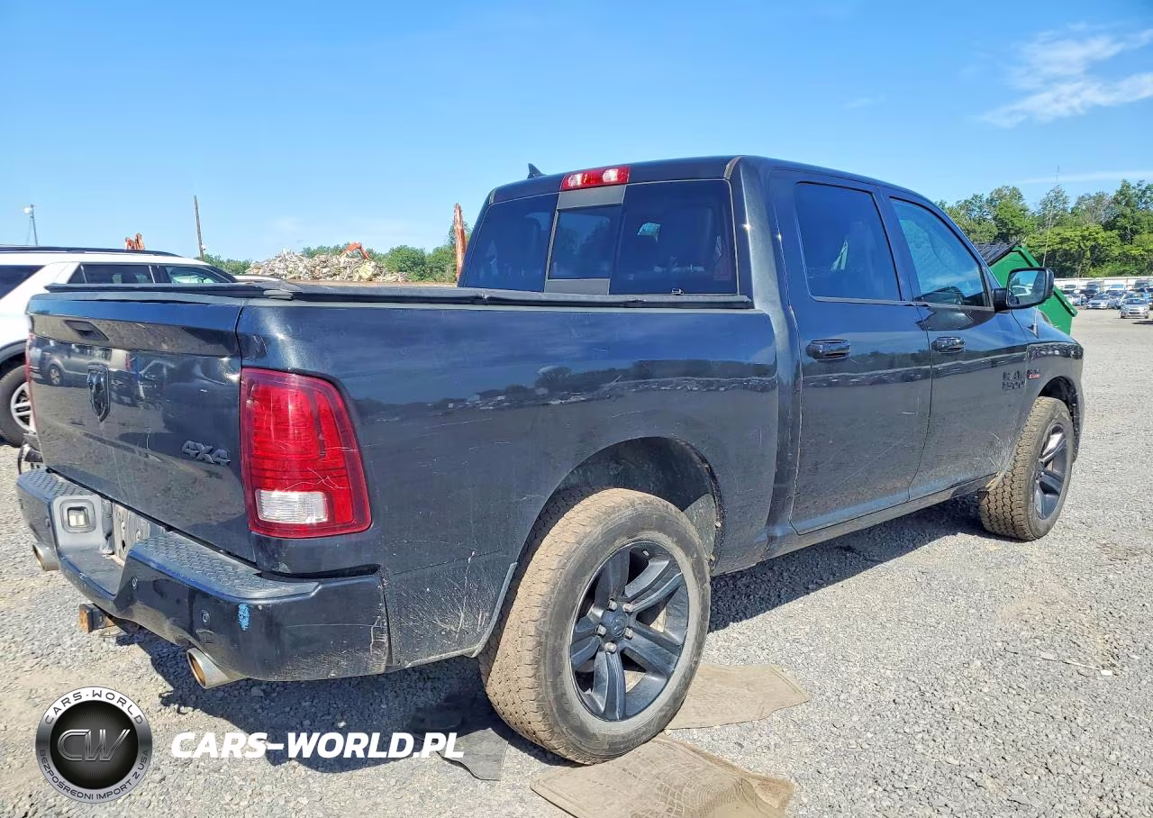 2016 Ram 1500 Sport VIN:1C6RR7MT0GS419532 - 3