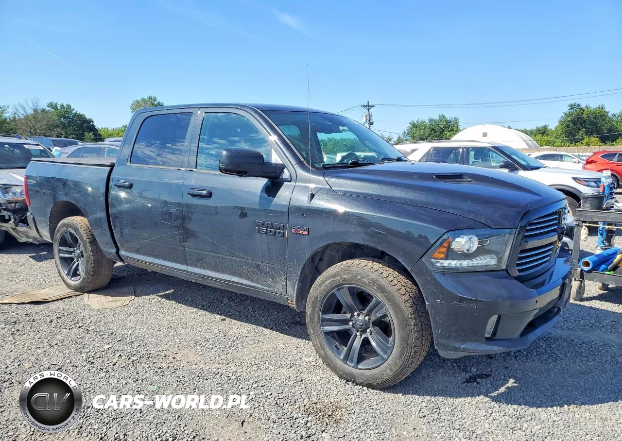 2016 Ram 1500 Sport VIN:1C6RR7MT0GS419532 - 4