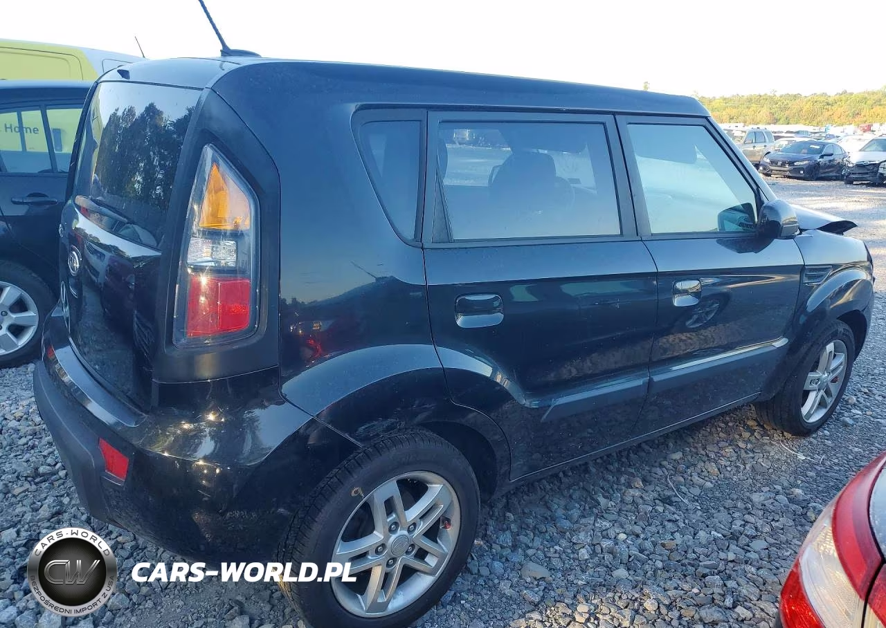 2010 Kia Soul + VIN:KNDJT2A29A7190168 - 3