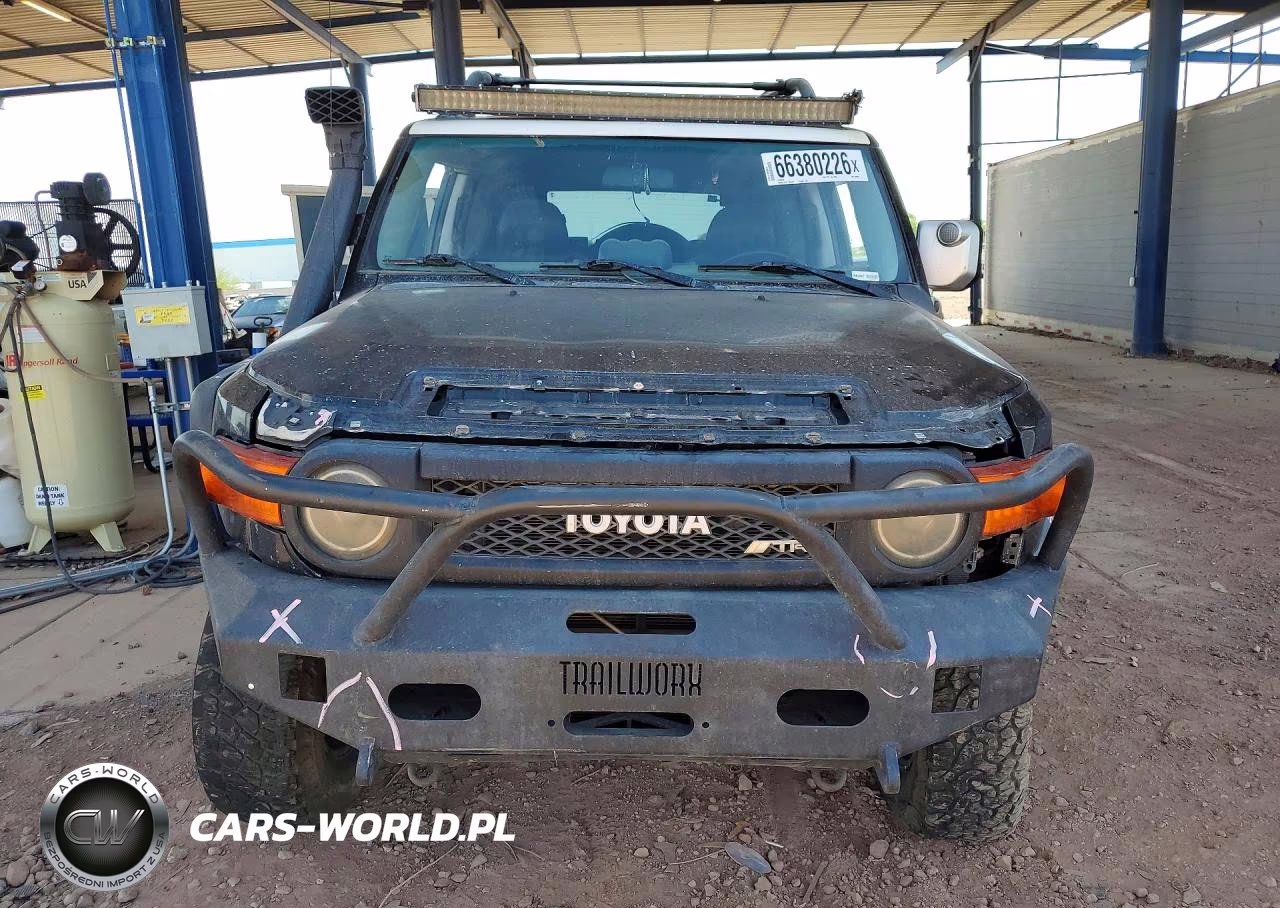 2007 Toyota Fj Cruiser Base VIN:JTEBU11F470054946 - 5