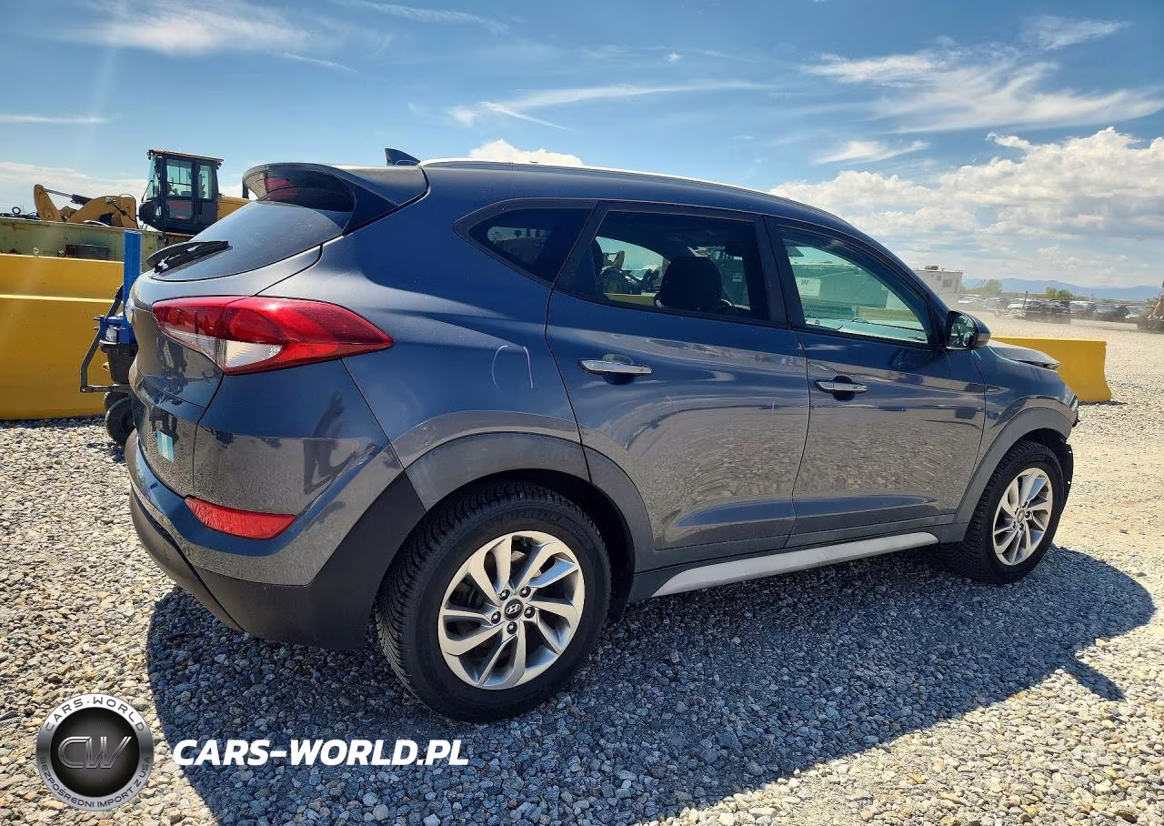 2018 Hyundai Tucson Sel VIN:KM8J33A40JU667204 - 3