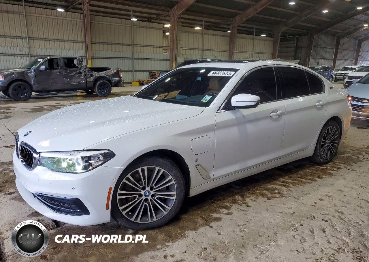 2019 BMW 530E