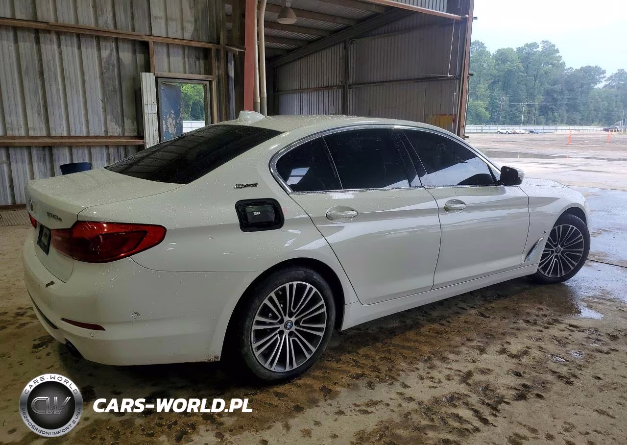 2019 BMW 530E VIN:WBAJA9C55KB254188 - 3