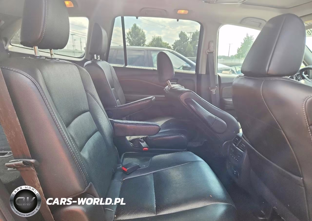 2020 Honda Pilot Elite VIN:5FNYF6H02LB019910 - 11