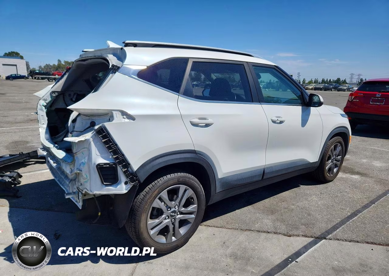 2023 Kia Seltos S VIN:KNDEU2AA7P7447911 - 3