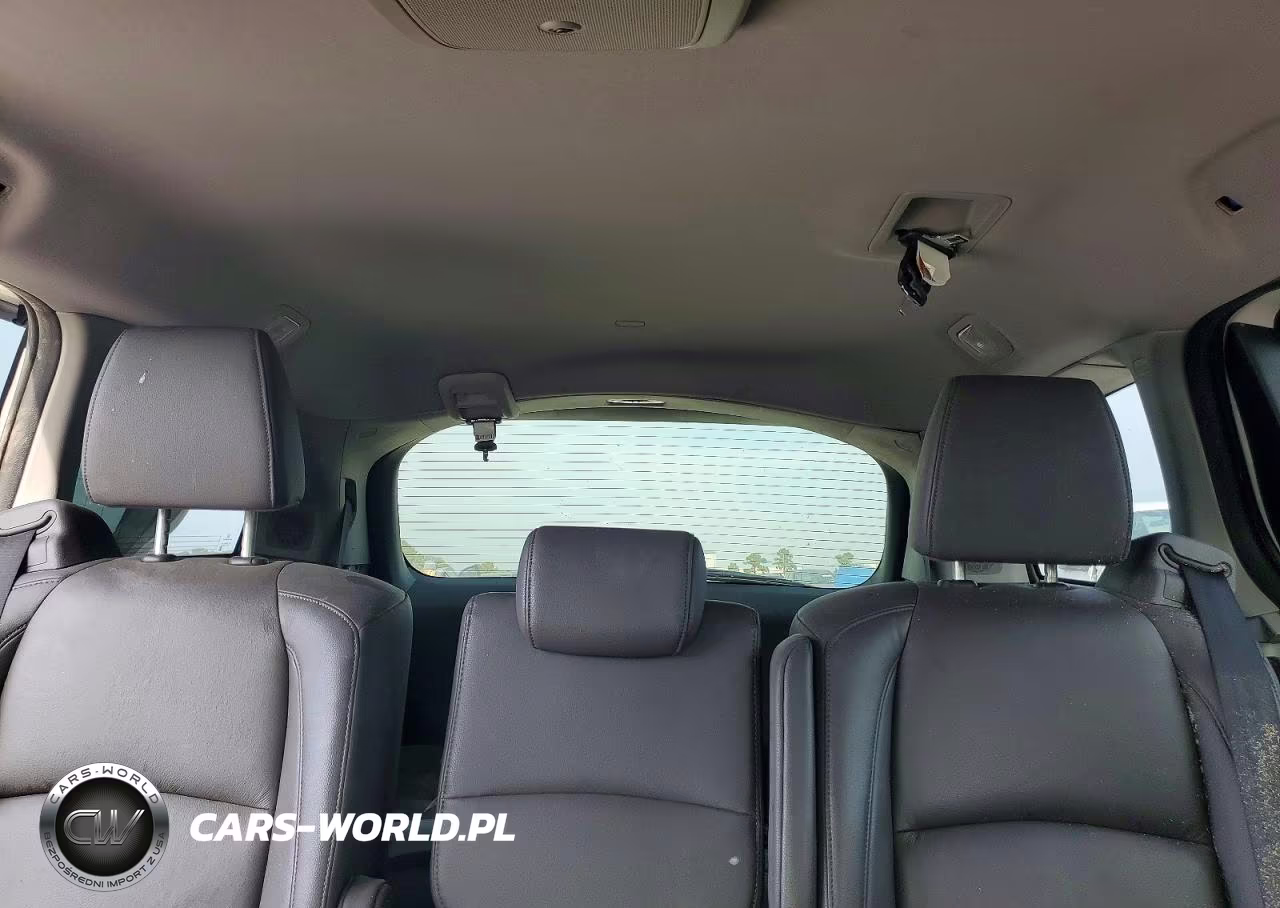 2018 Honda Odyssey Elite VIN:5FNRL6H9XJB065266 - 10