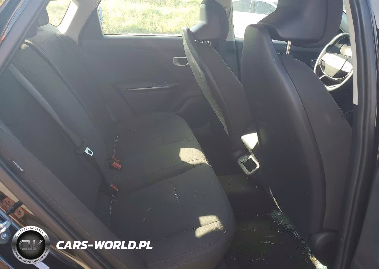 2026 Kia K4 Lxs VIN:3KPFT4DE7TE286827 - 10