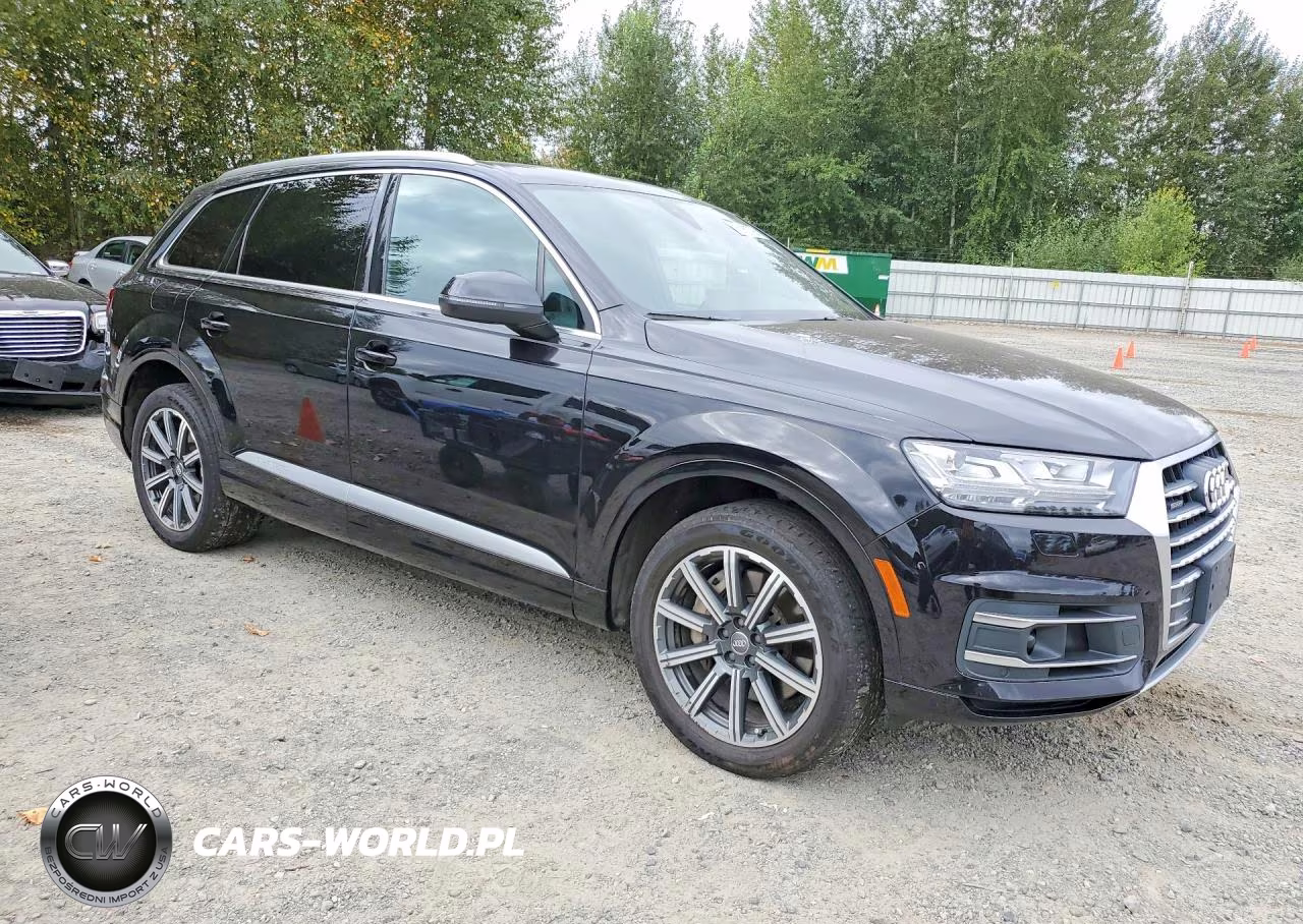 2017 Audi Q7 Premium Plus VIN:WA1LAAF70HD017559 - 4