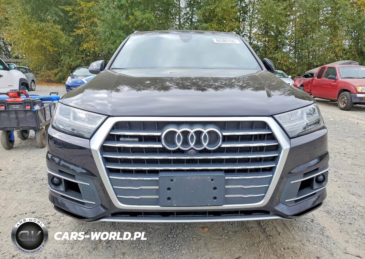 2017 Audi Q7 Premium Plus VIN:WA1LAAF70HD017559 - 5