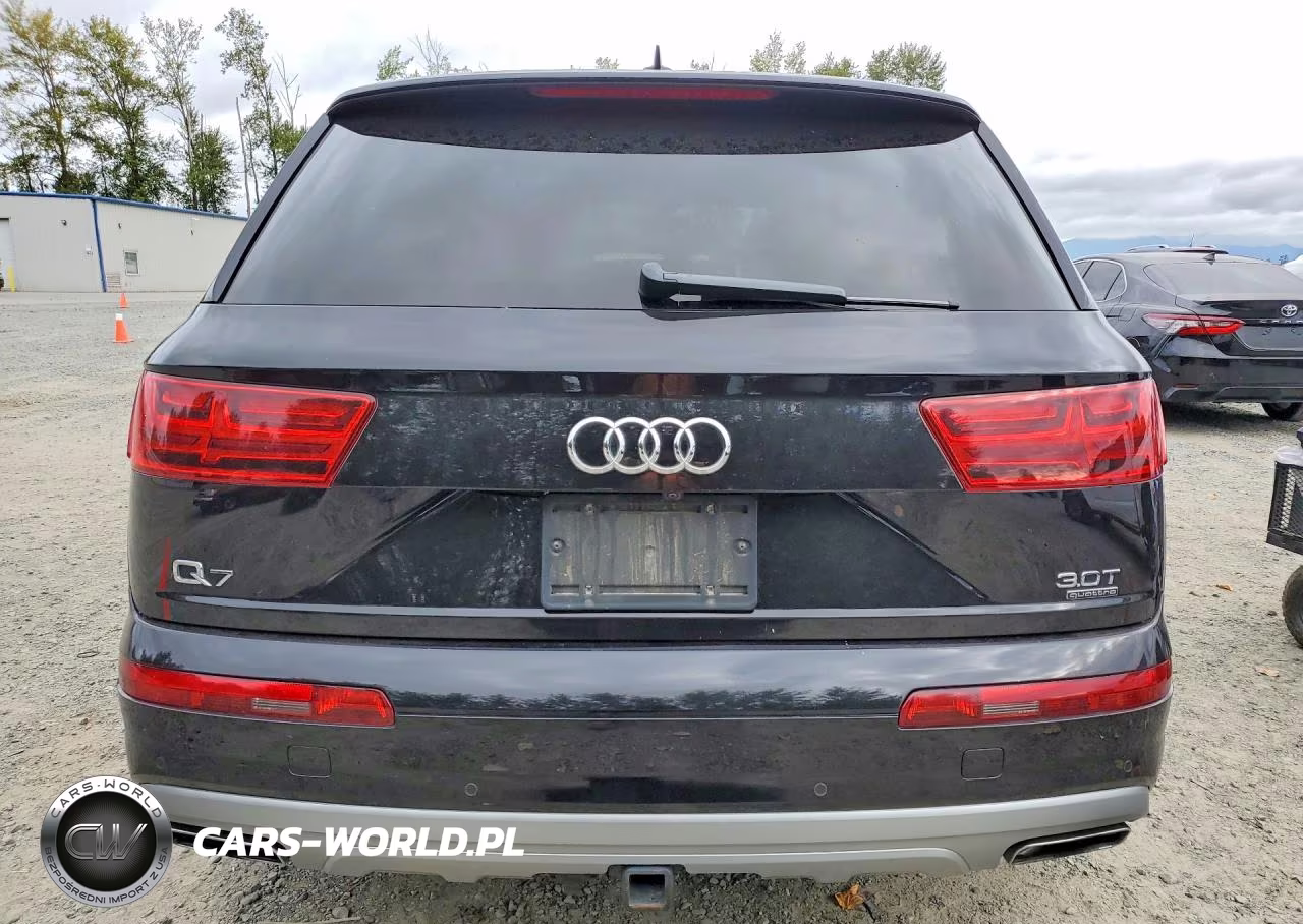 2017 Audi Q7 Premium Plus VIN:WA1LAAF70HD017559 - 6