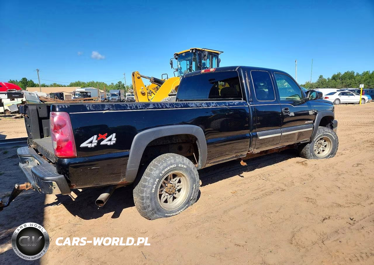 2003 Chevrolet Silverado 2500 VIN:1GCHK29U13E146722 - 3