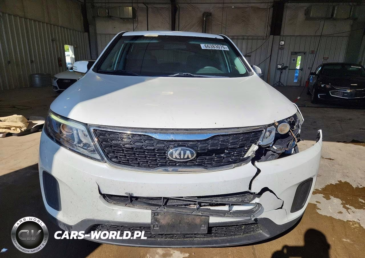 2015 Kia Sorento Lx VIN:5XYKT3A62FG562652 - 5