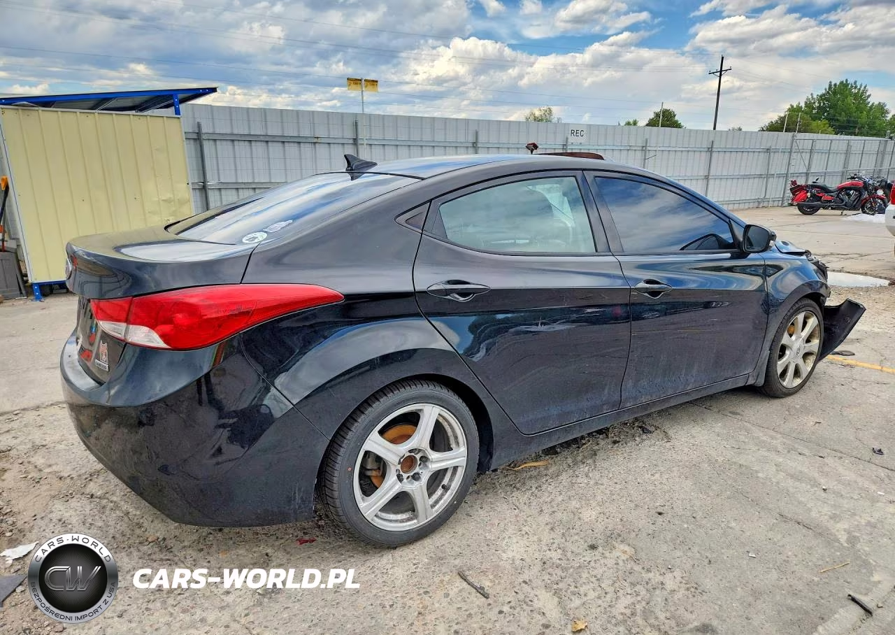 2013 Hyundai Elantra Limited VIN:KMHDH4AE7DU741395 - 3