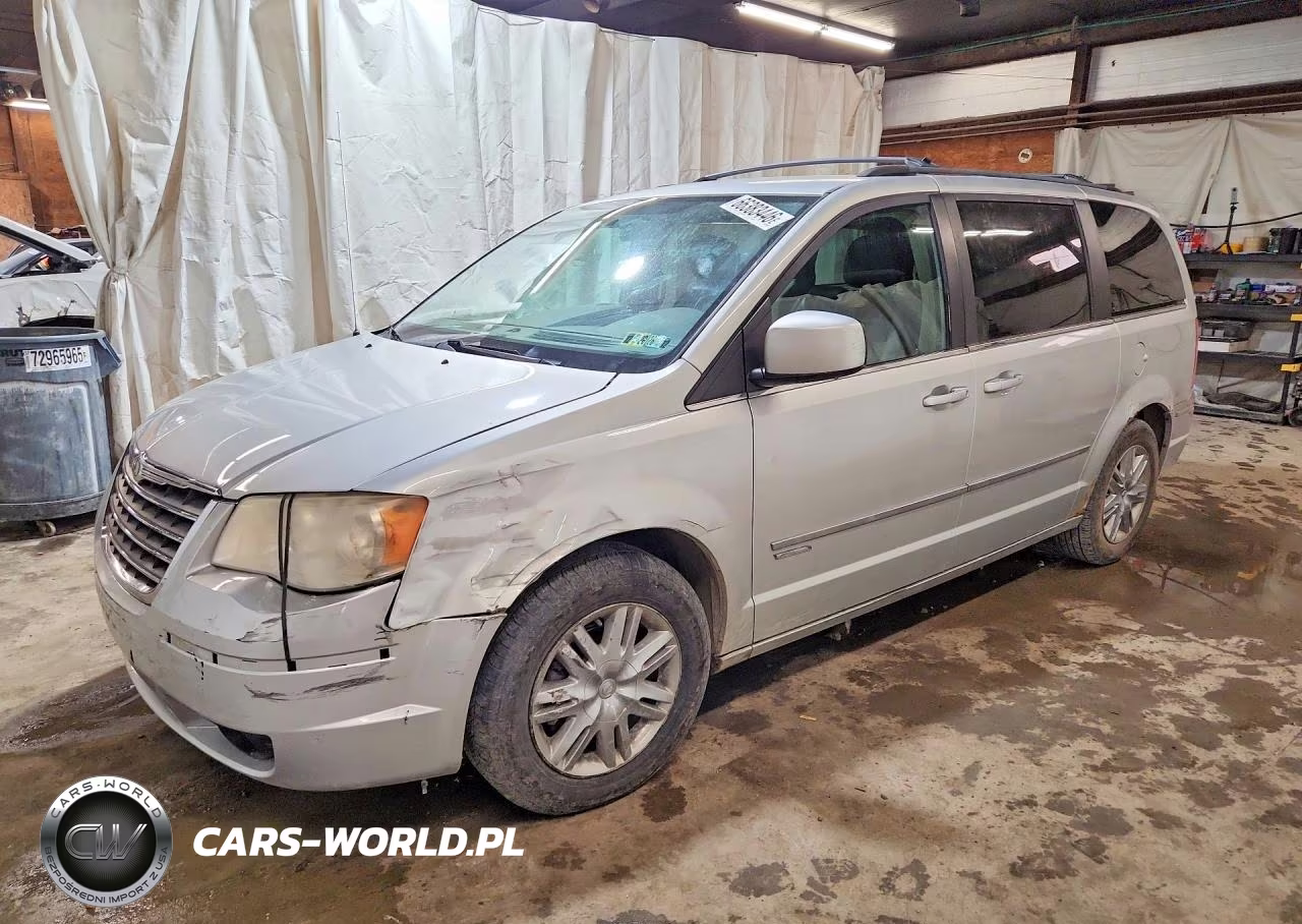 2010 Chrysler Town & Country Touring