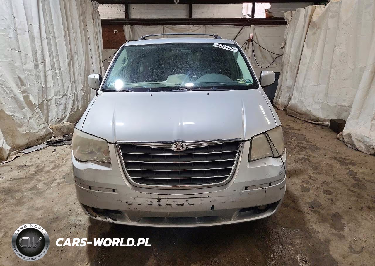 2010 Chrysler Town & Country Touring VIN:2A4RR5D19AR286767 - 5