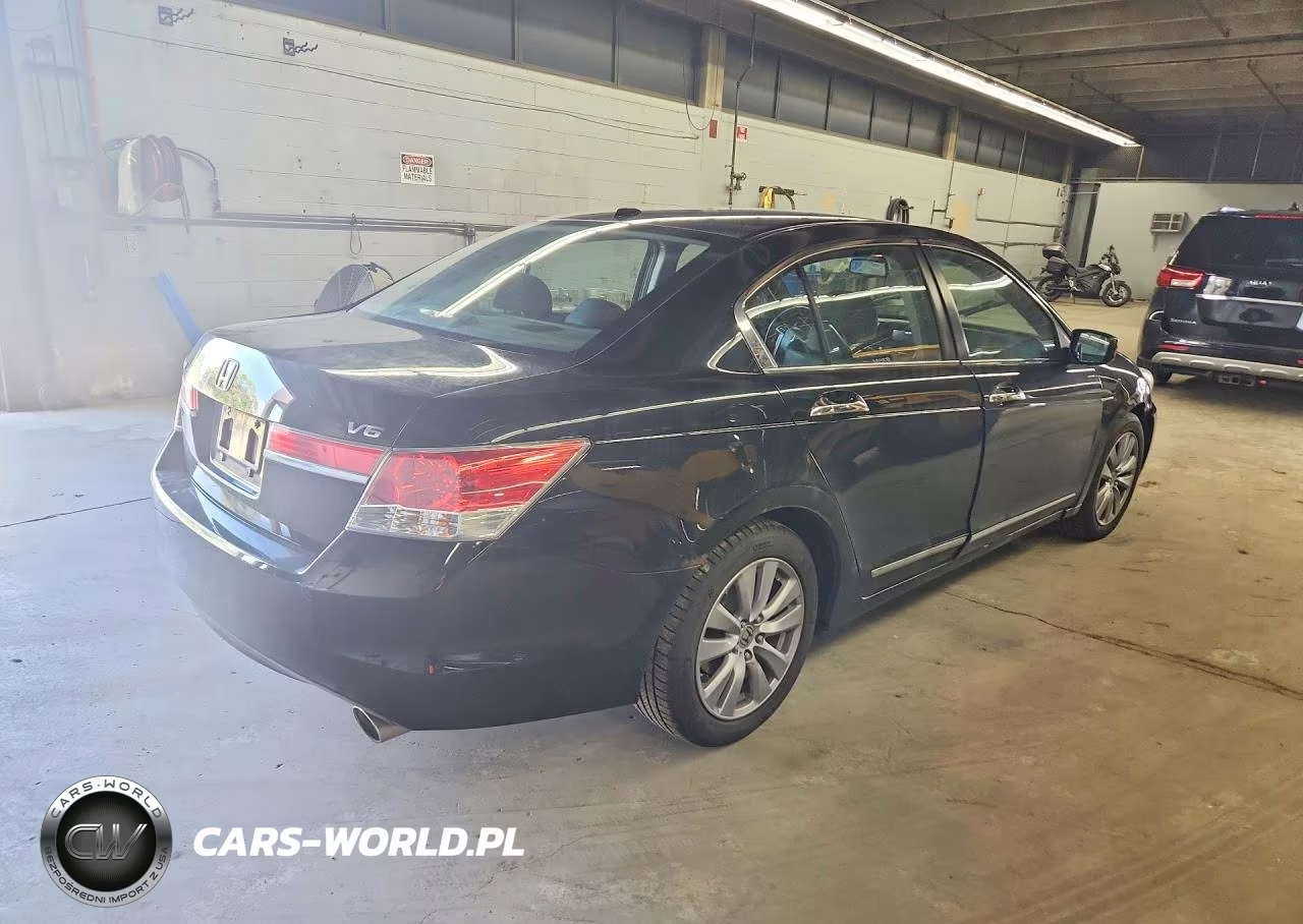 2011 Honda Accord Exl VIN:1HGCP3F82BA001401 - 3