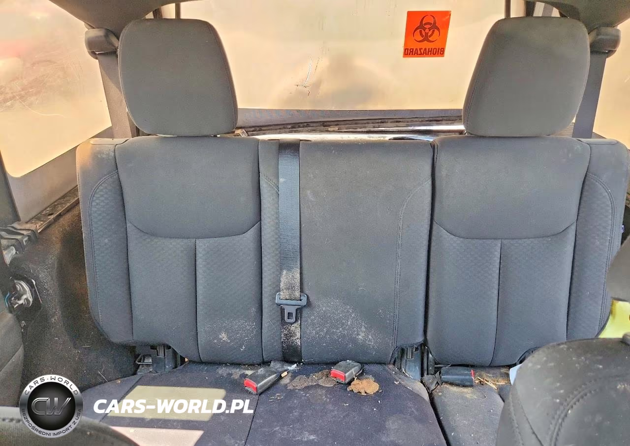 2017 Jeep Wrangler Unlimited Sport VIN:1C4BJWDG4HL530479 - 10