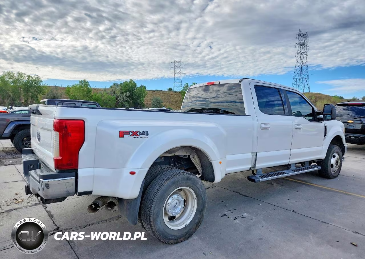2017 Ford F350 Super Duty VIN:1FT8W3DTXHEB69108 - 3