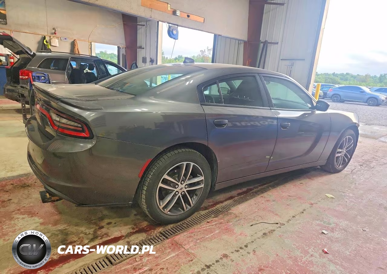 2019 Dodge Charger Sxt VIN:2C3CDXJG3KH749822 - 3