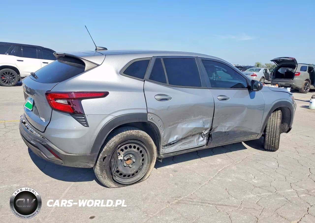 2024 Chevrolet Trax Ls VIN:KL77LFE27RC088301 - 3