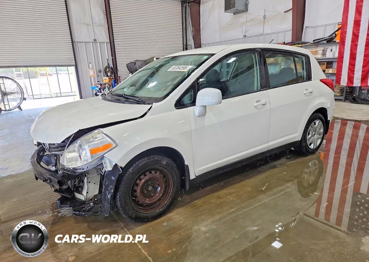 2010 Nissan Versa 1.8 S