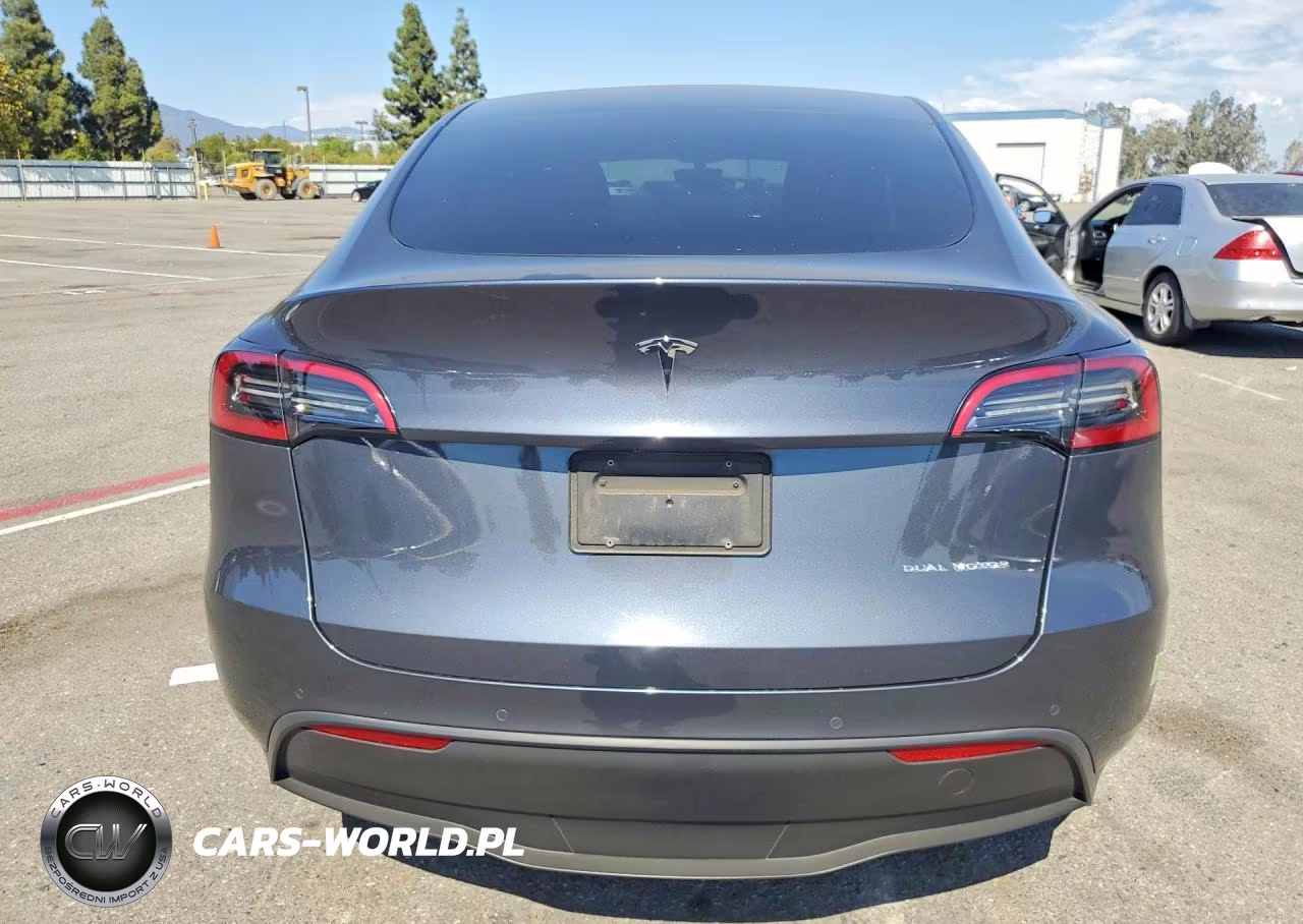 2022 Tesla Model Y VIN:7SAYGAEE6NF574137 - 6