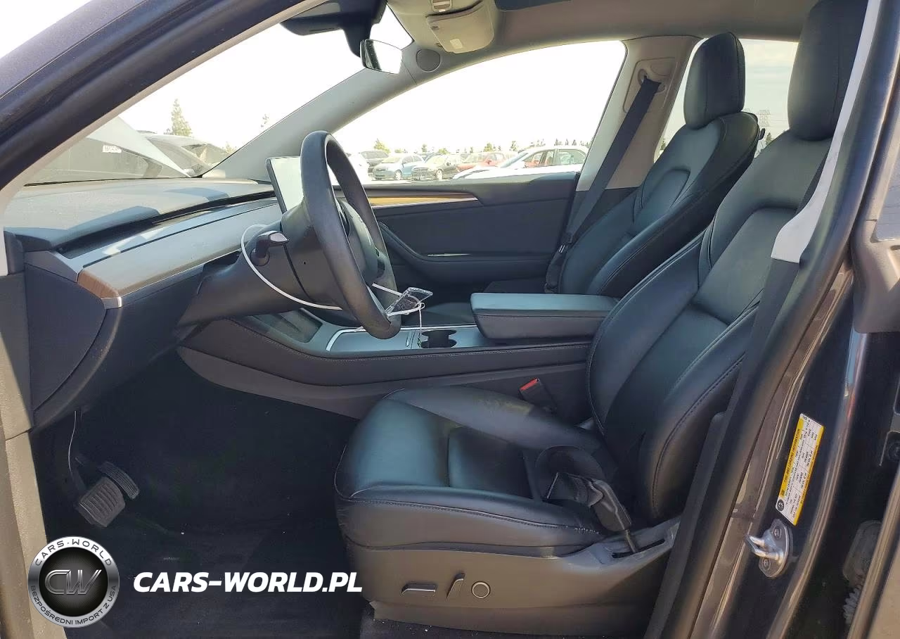 2022 Tesla Model Y VIN:7SAYGAEE6NF574137 - 7