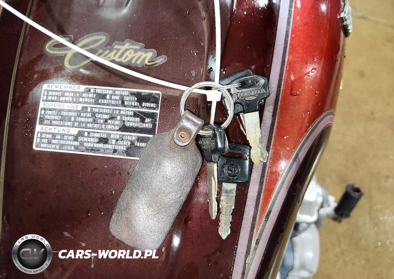 1982 Honda Cb900 C VIN:1HFSC0408CA205984 - 8