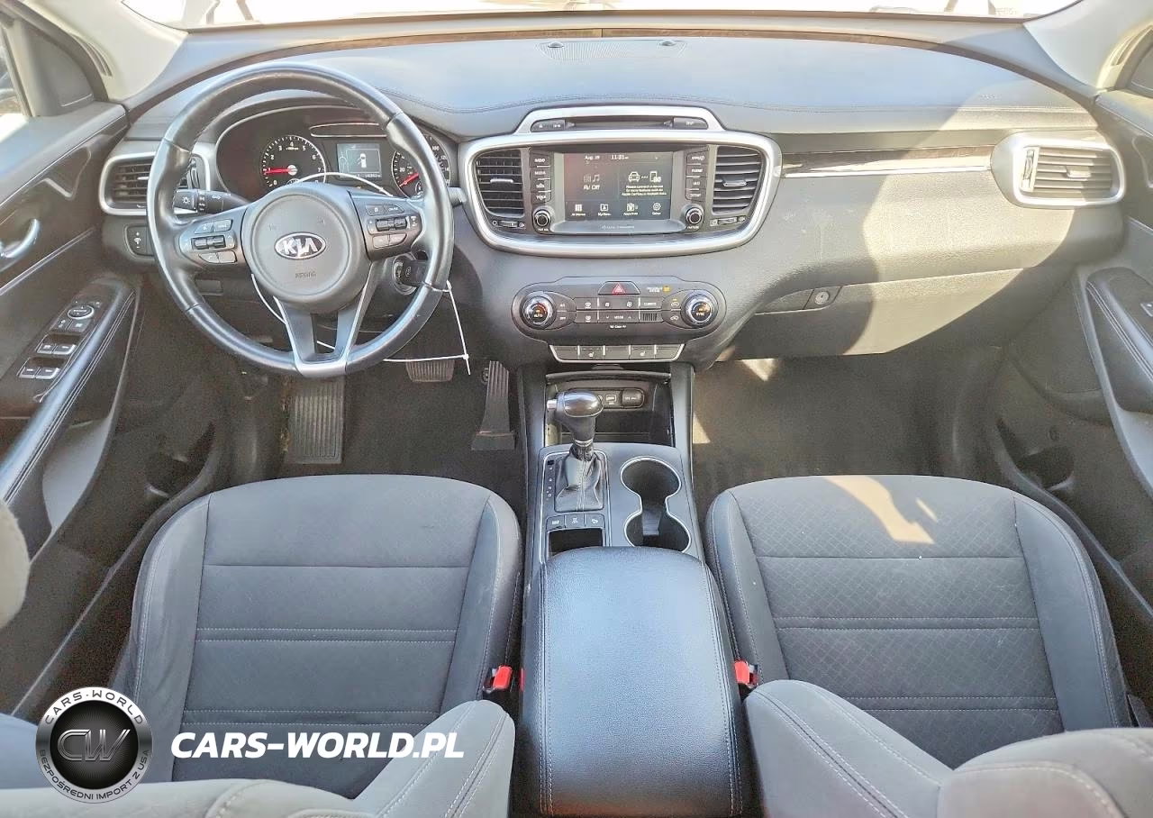 2017 Kia Sorento Lx VIN:5XYPGDA32HG210745 - 8