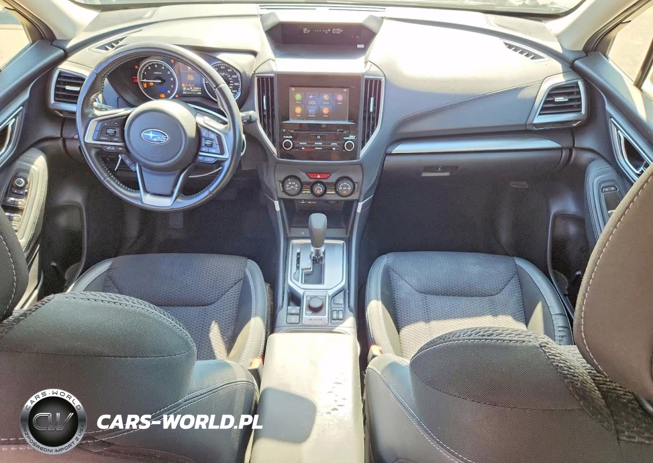 2019 Subaru Forester Premium VIN:JF2SKAEC8KH410806 - 8