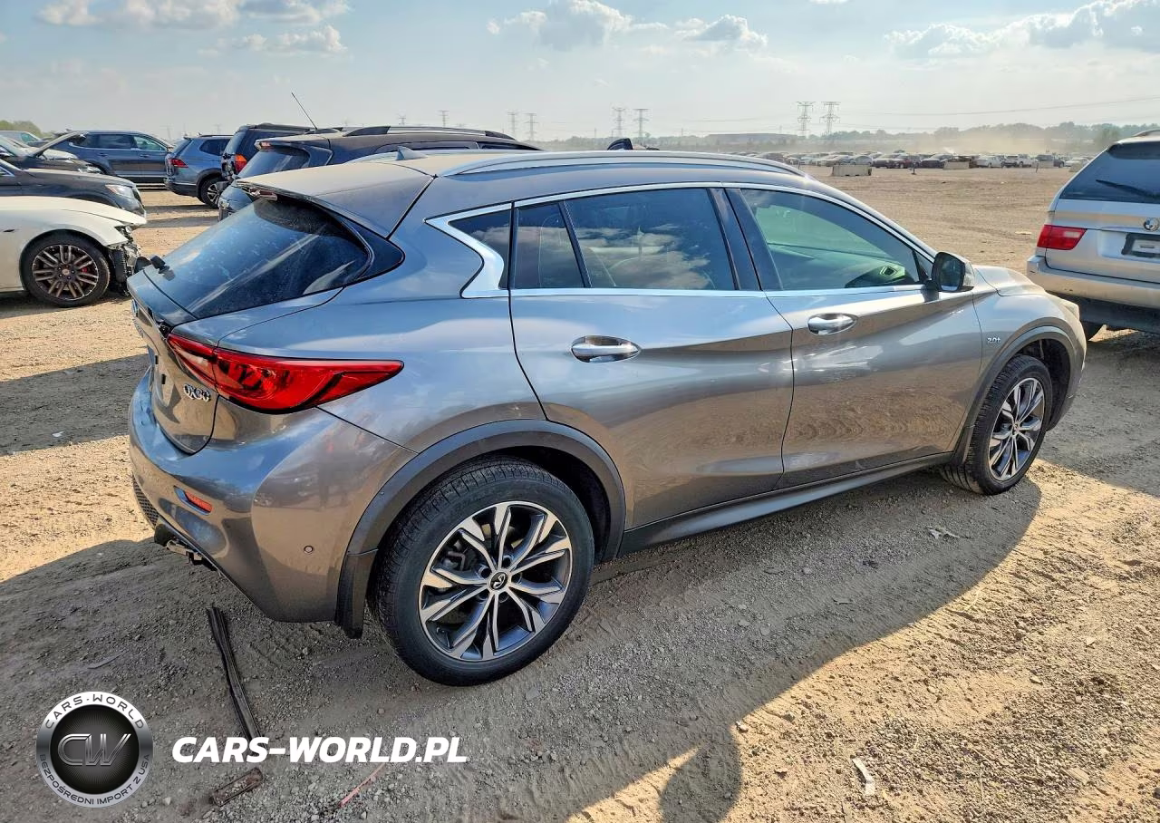 2017 Infiniti Qx30 Premium VIN:SJKCH5CR9HA028332 - 3