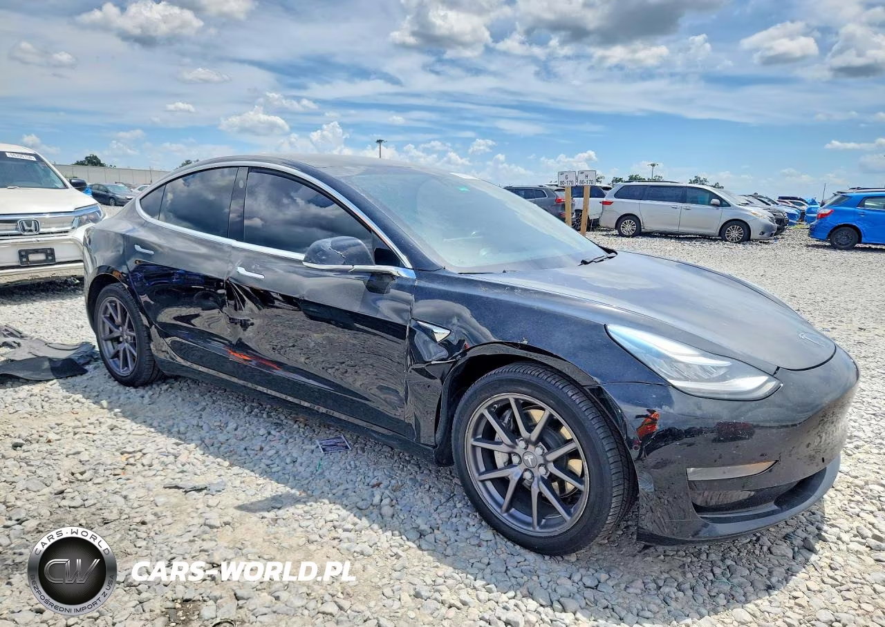 2020 Tesla Model 3 VIN:5YJ3E1EB4LF663026 - 4