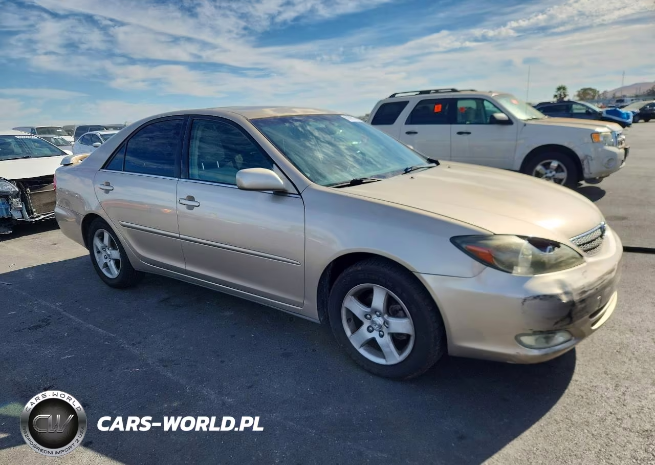 2002 Toyota Camry Se VIN:JTDBE30K320045997 - 4