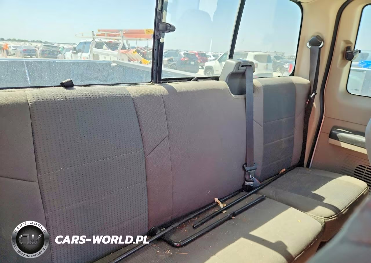 2010 Ford F250 Super Duty VIN:1FTSX2A53AEA19057 - 10
