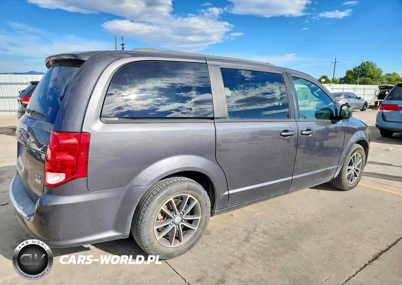 2019 Dodge Grand Caravan Gt VIN:2C4RDGEG5KR521265 - 3