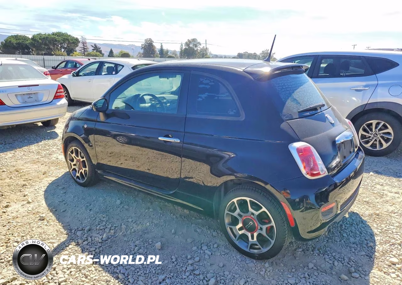 2015 Fiat 500 Sport VIN:3C3CFFBR8FT528055 - 2