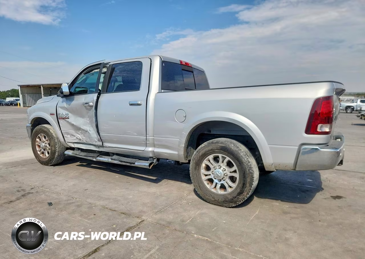 2017 Ram 2500 Laramie VIN:3C6UR4FJ8HG678296 - 2