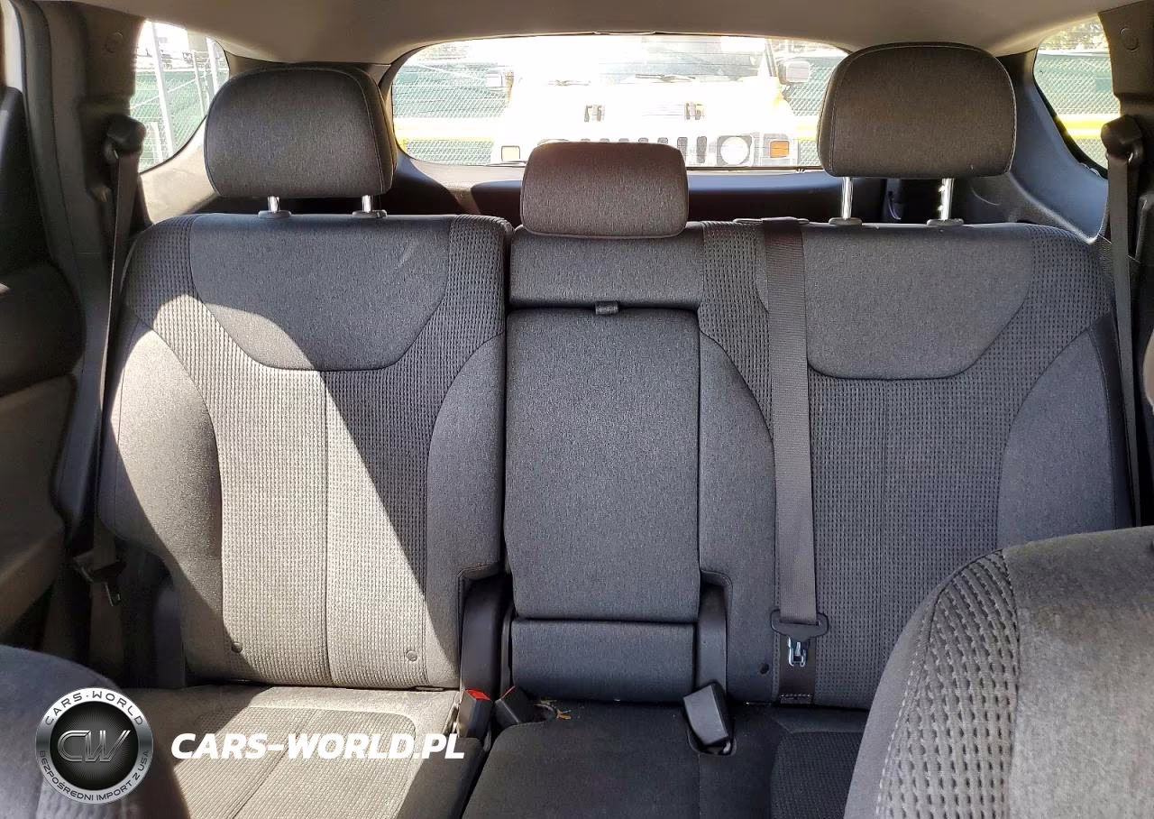 2019 Hyundai Santa Fe Se VIN:5NMS23ADXKH035928 - 10