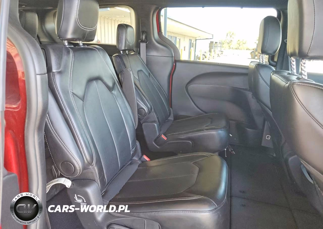 2025 Chrysler Pacifica Select VIN:2C4RC1BG9SR518700 - 11