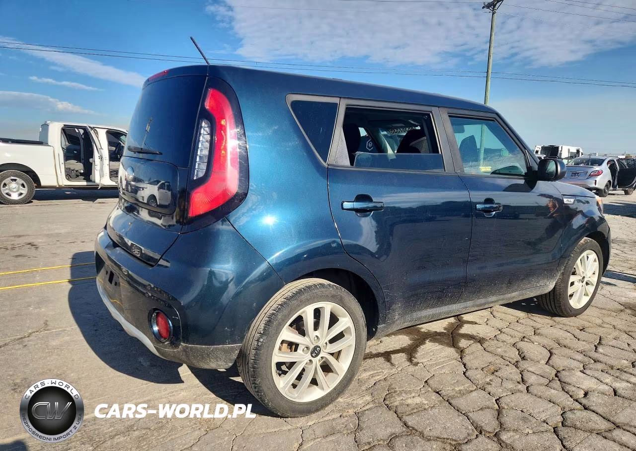 2017 Kia Soul + VIN:KNDJP3A51H7498725 - 3