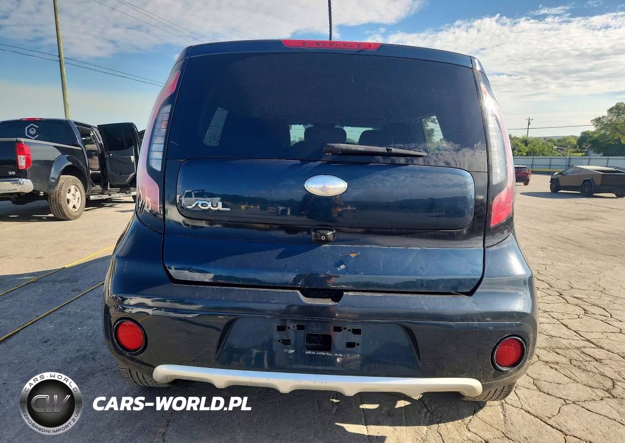 2017 Kia Soul + VIN:KNDJP3A51H7498725 - 6